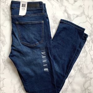 NWT Calvin Klein Jeans // Ultimate Skinny // 6